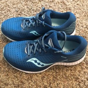 Saucony guide 13 running shoe